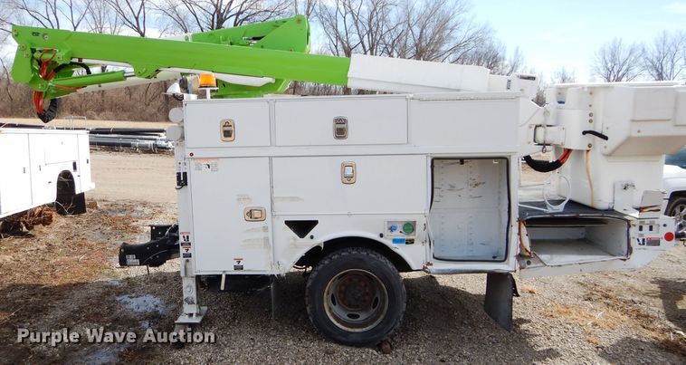 image for item DI8495 2016 Altec utility bed with frame