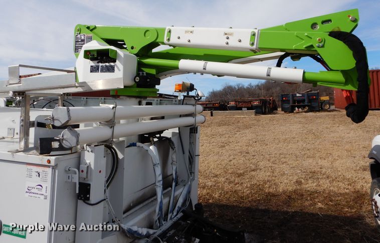 image for item DI8495 2016 Altec utility bed with frame