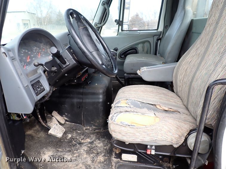 image for item DJ0085 2007 International 7600  hydrovac truck