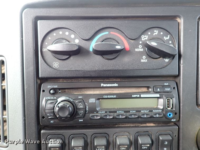 image for item DJ0085 2007 International 7600  hydrovac truck