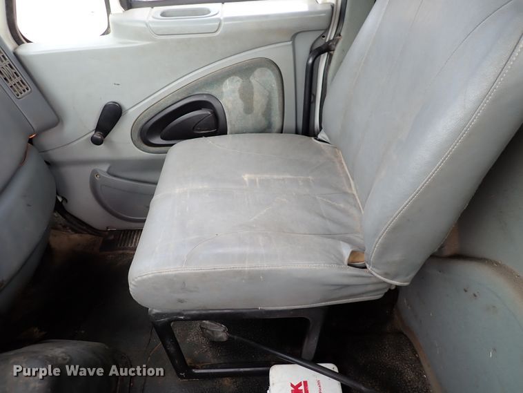 image for item DJ0085 2007 International 7600  hydrovac truck