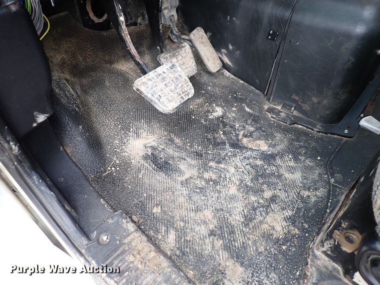 image for item DJ0085 2007 International 7600  hydrovac truck