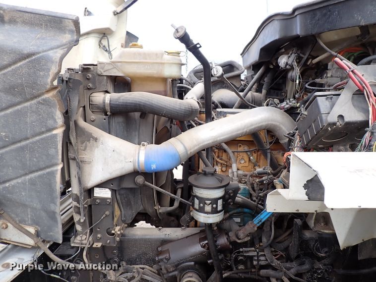 image for item DJ0085 2007 International 7600  hydrovac truck