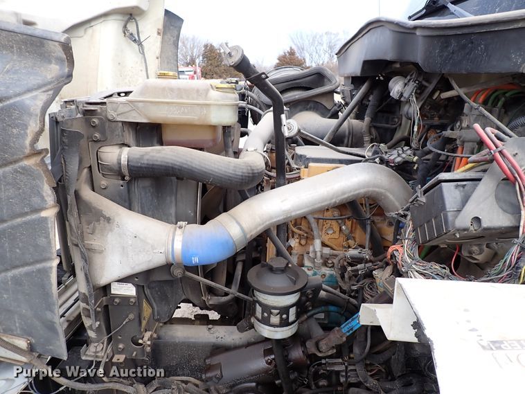 image for item DJ0085 2007 International 7600  hydrovac truck