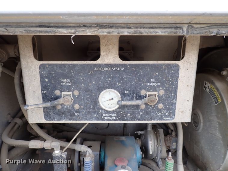 image for item DJ0085 2007 International 7600  hydrovac truck