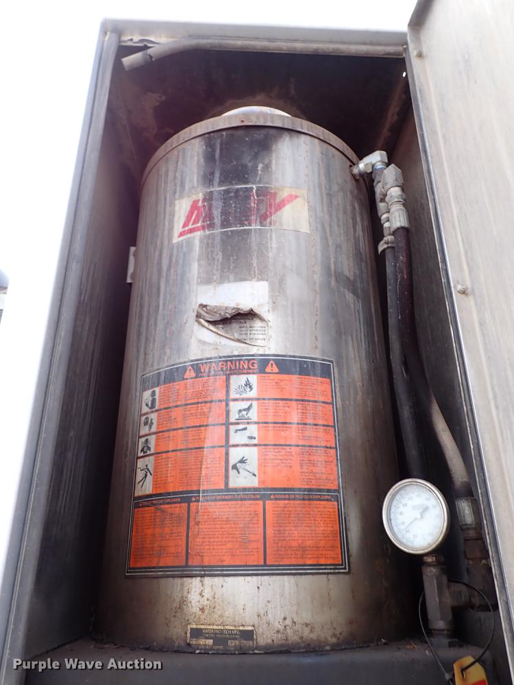 image for item DJ0085 2007 International 7600  hydrovac truck