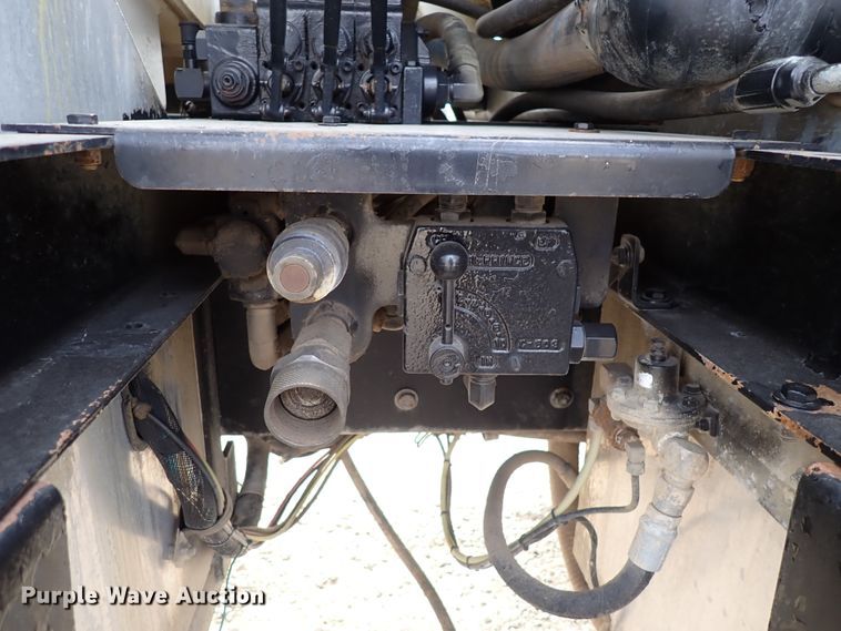 image for item DJ0085 2007 International 7600  hydrovac truck