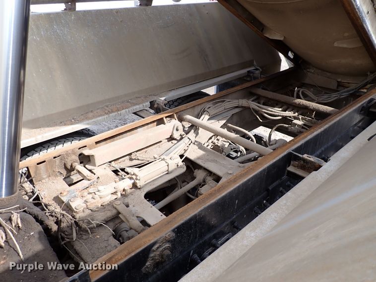 image for item DJ0085 2007 International 7600  hydrovac truck