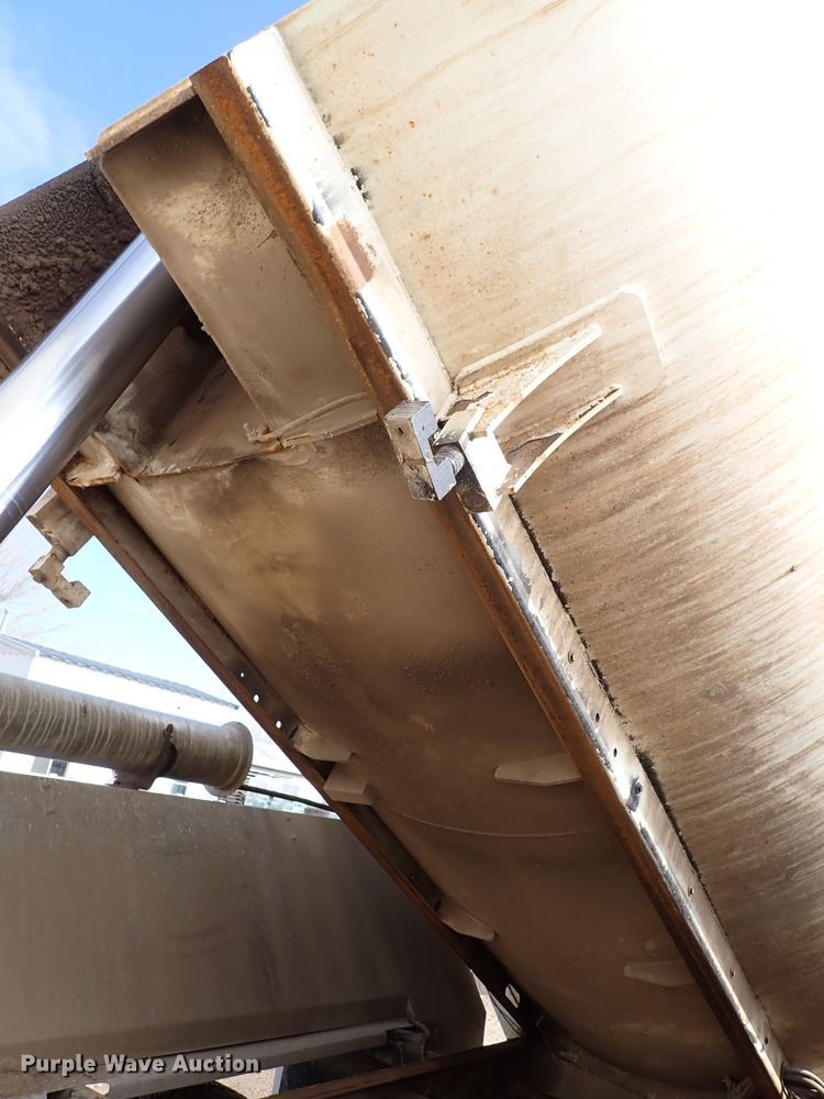 image for item DJ0085 2007 International 7600  hydrovac truck