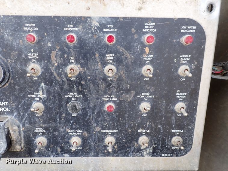 image for item DJ0085 2007 International 7600  hydrovac truck