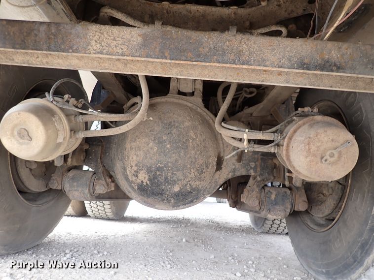 image for item DJ0085 2007 International 7600  hydrovac truck