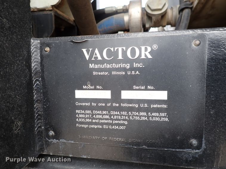 image for item DJ0085 2007 International 7600  hydrovac truck