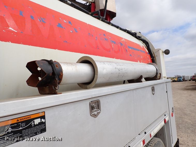 image for item DJ0085 2007 International 7600  hydrovac truck