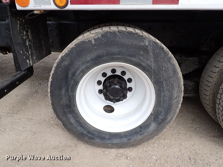 image for item DJ0085 2007 International 7600  hydrovac truck