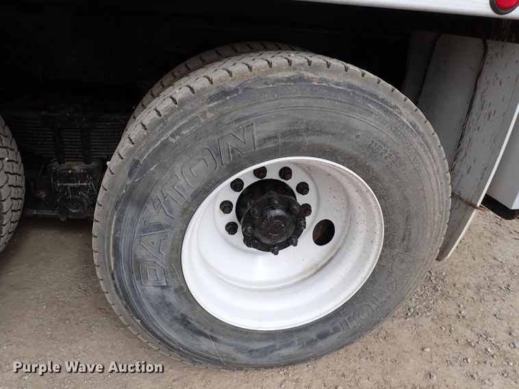 image for item DJ0085 2007 International 7600  hydrovac truck