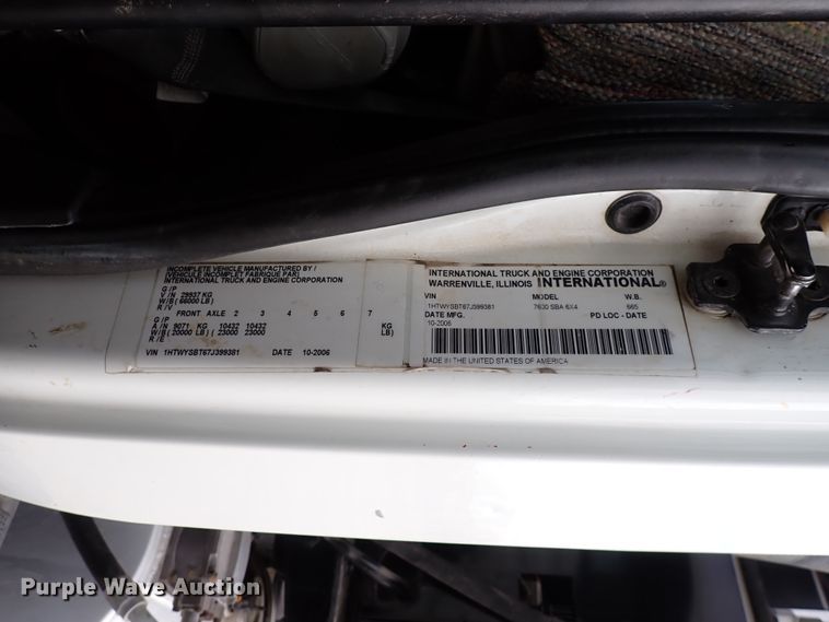 image for item DJ0085 2007 International 7600  hydrovac truck