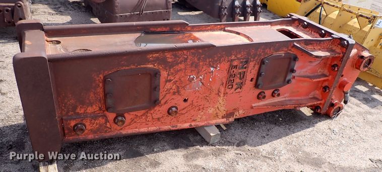 image for item DJ0165 NPK E220 hydraulic hammer