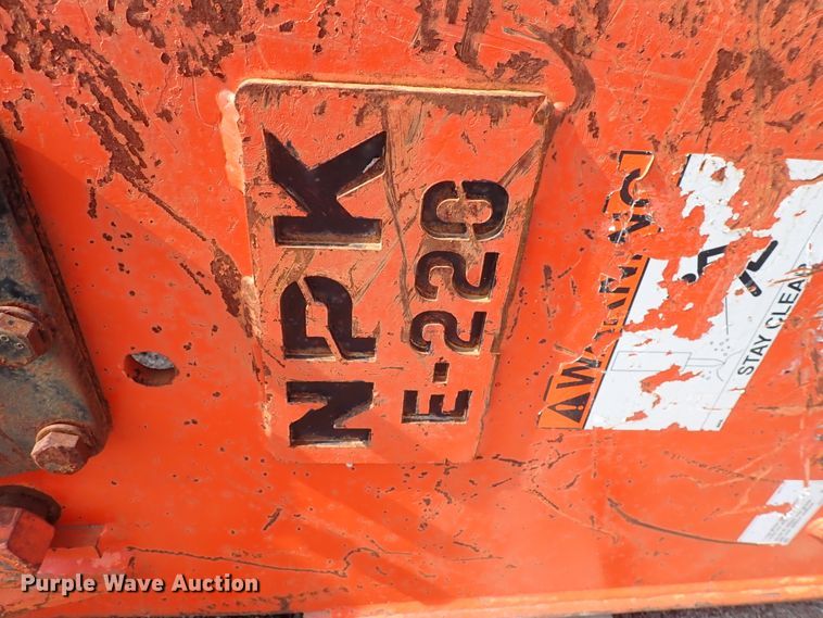 image for item DJ0165 NPK E220 hydraulic hammer