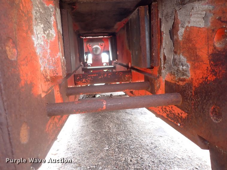 image for item DJ0165 NPK E220 hydraulic hammer