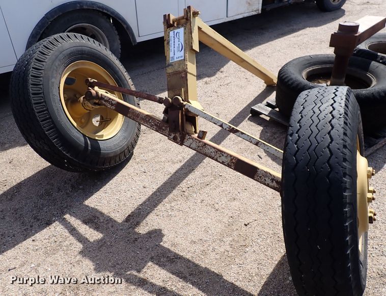 Axle and wheels in Wichita, KS Item DJ0185 sold Purple Wave