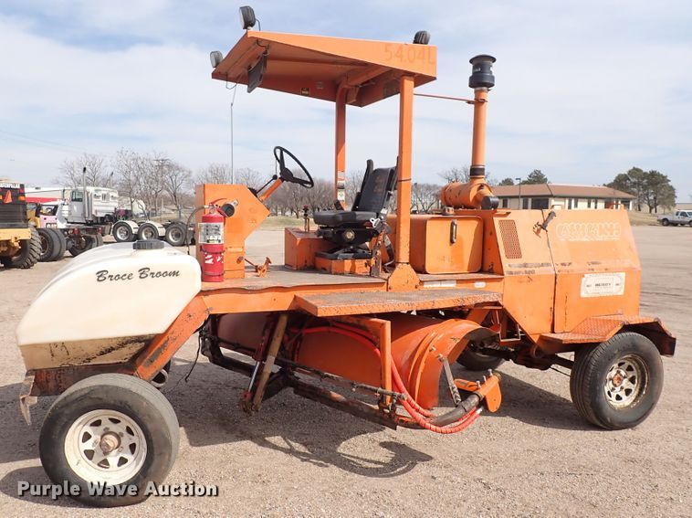 image for item DJ0187 1998 Broce RC350  broom