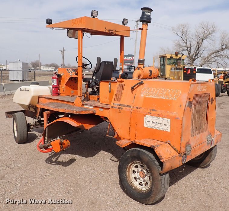 image for item DJ0187 1998 Broce RC350  broom