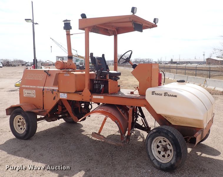 image for item DJ0187 1998 Broce RC350  broom