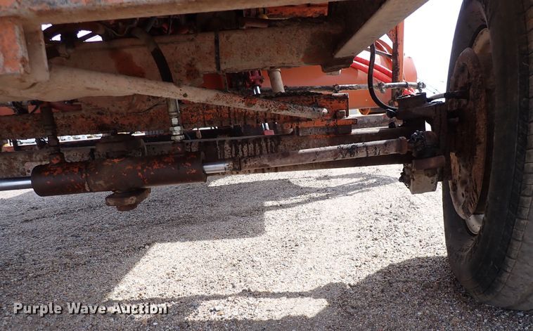 image for item DJ0187 1998 Broce RC350  broom