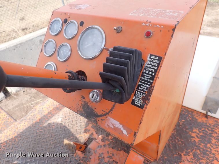 image for item DJ0187 1998 Broce RC350  broom