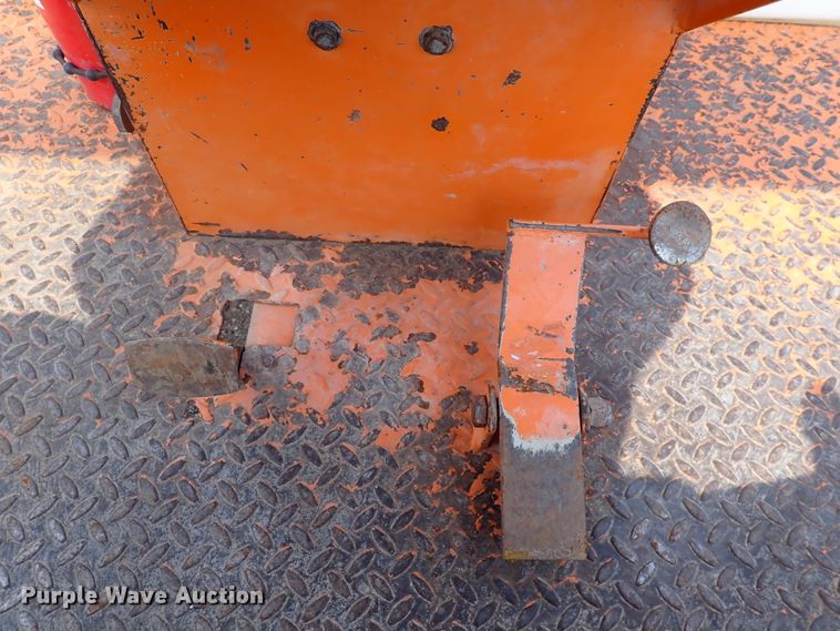 image for item DJ0187 1998 Broce RC350  broom