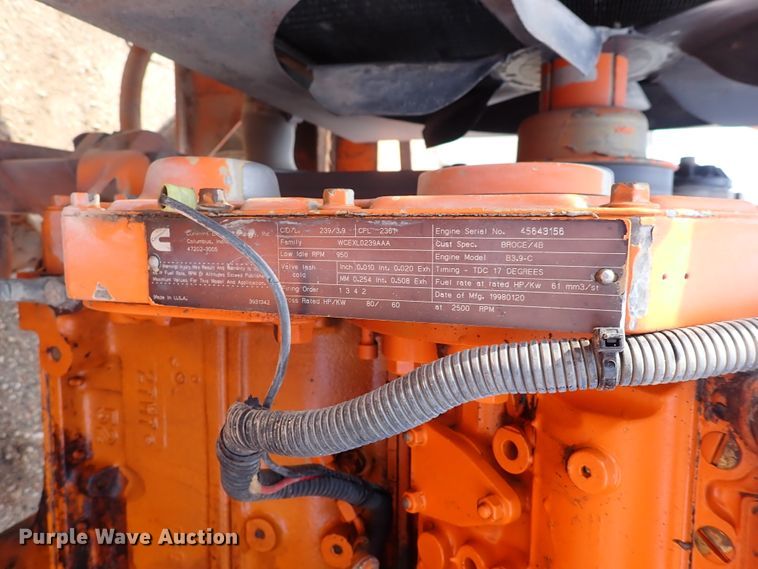 image for item DJ0187 1998 Broce RC350  broom