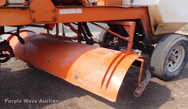 image for item DJ0187 1998 Broce RC350  broom