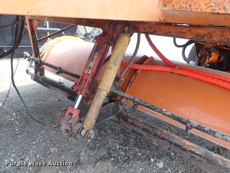 image for item DJ0187 1998 Broce RC350  broom