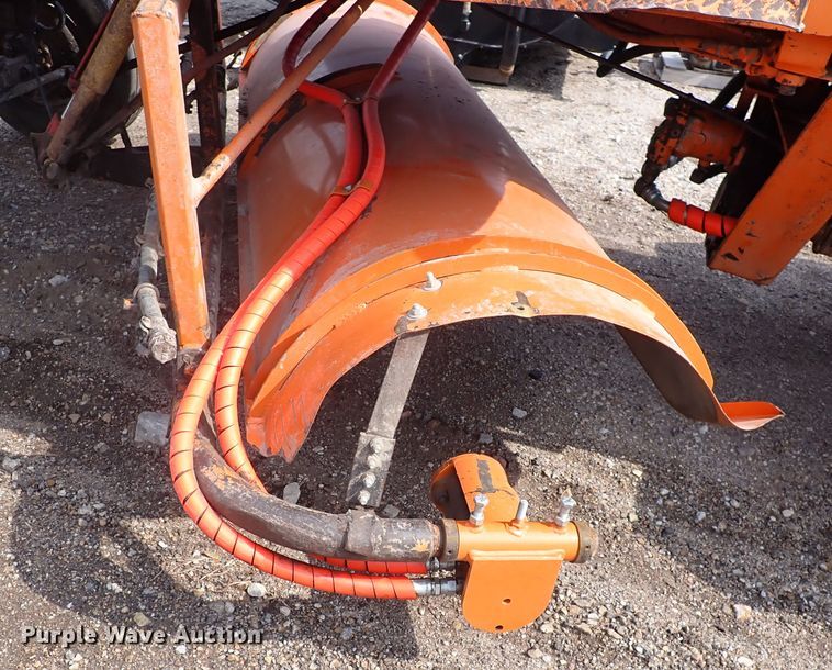 image for item DJ0187 1998 Broce RC350  broom