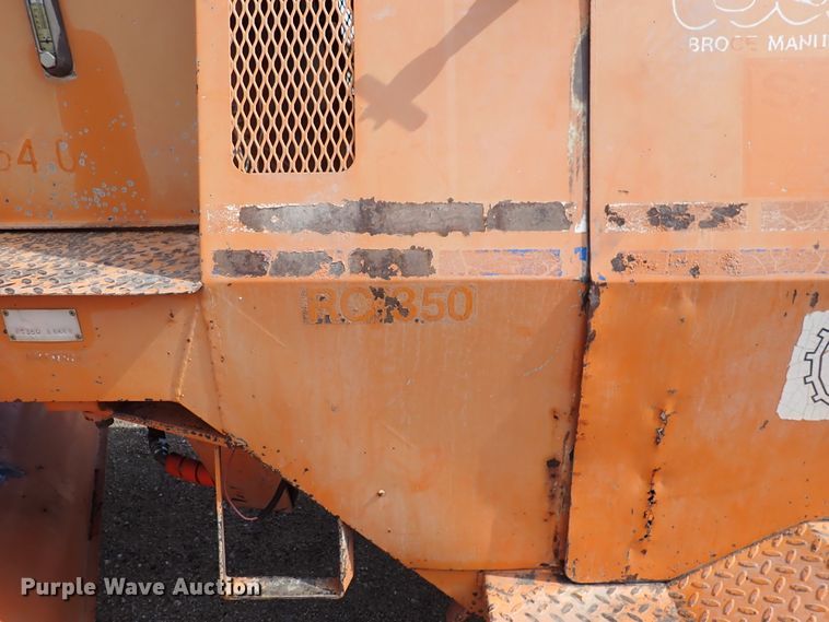 image for item DJ0187 1998 Broce RC350  broom