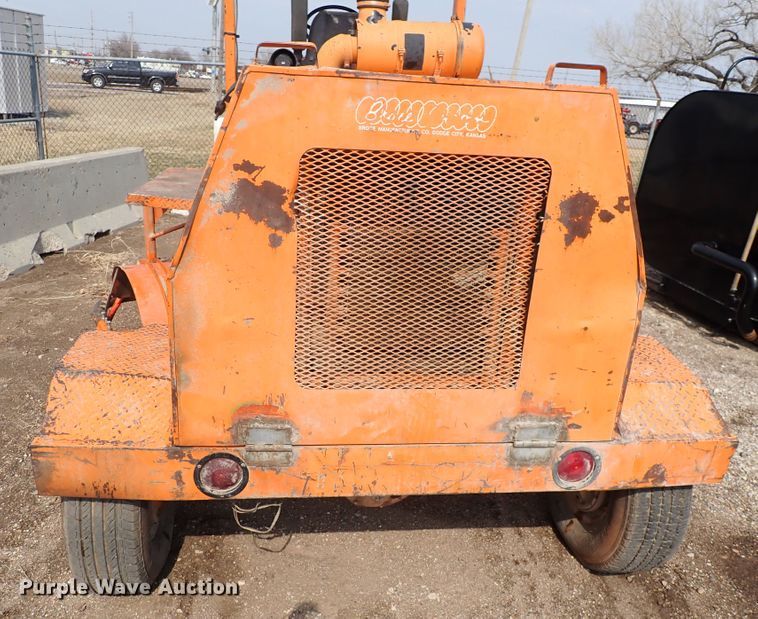 image for item DJ0187 1998 Broce RC350  broom