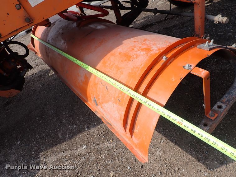 image for item DJ0187 1998 Broce RC350  broom