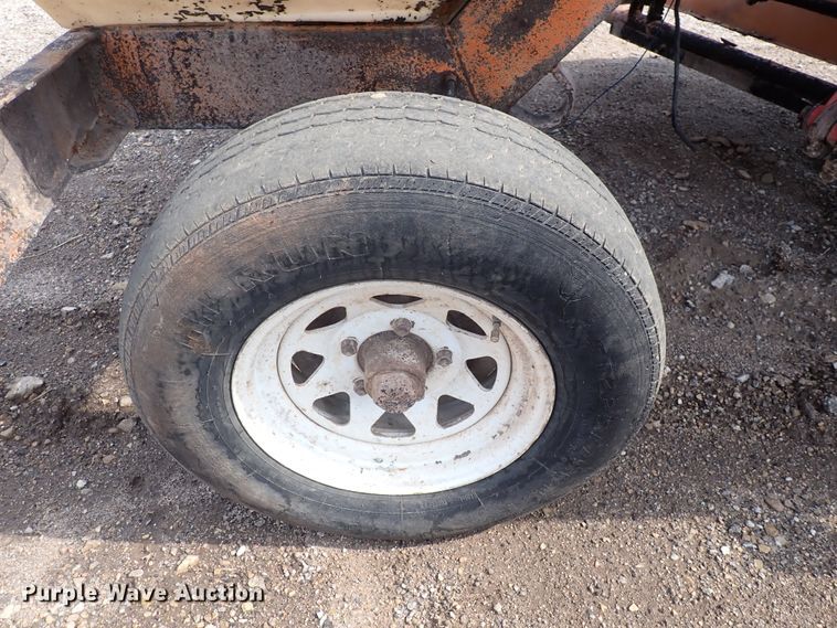 image for item DJ0187 1998 Broce RC350  broom