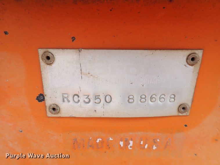 image for item DJ0187 1998 Broce RC350  broom