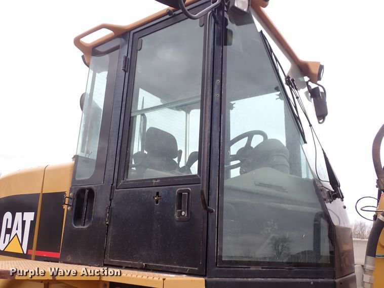 image for item DJ0198 2006 Caterpillar 930G  wheel loader