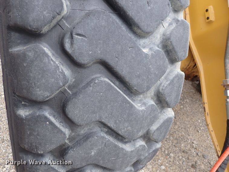 image for item DJ0198 2006 Caterpillar 930G  wheel loader