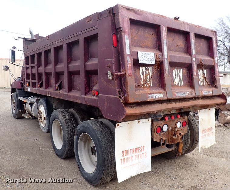 image for item DJ0226 1997 Mack CH613  dump truck
