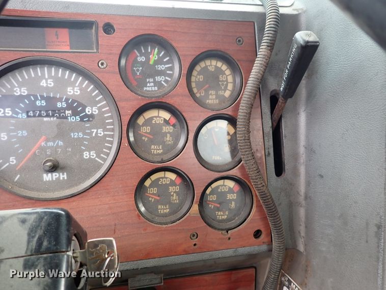 image for item DJ0226 1997 Mack CH613  dump truck