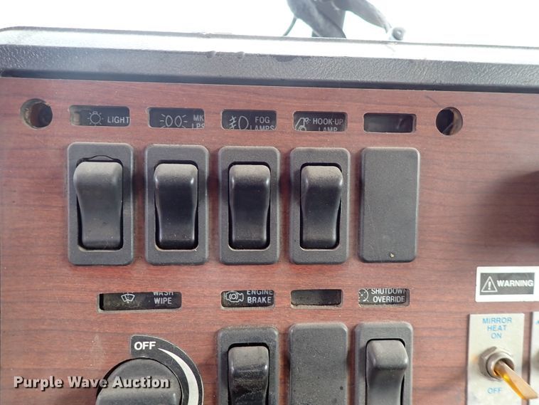 image for item DJ0226 1997 Mack CH613  dump truck