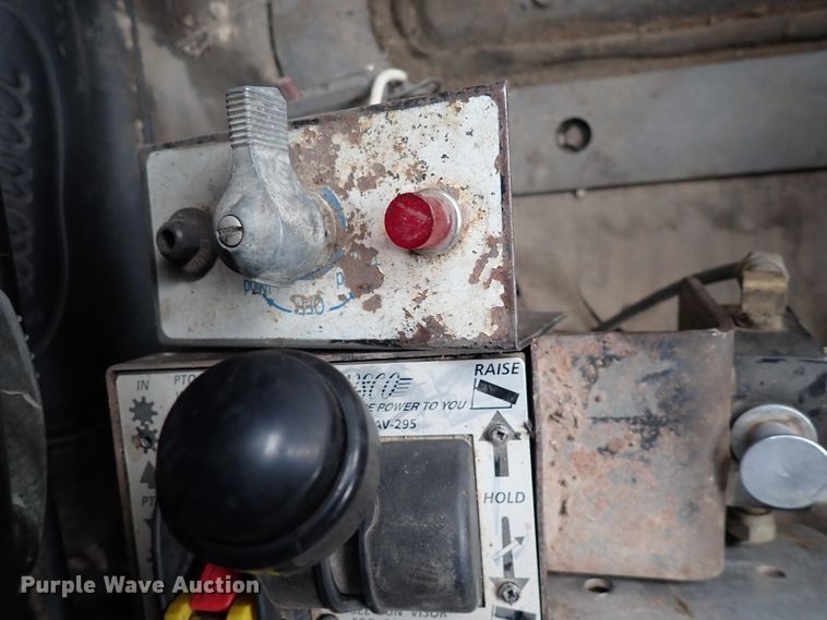 image for item DJ0226 1997 Mack CH613  dump truck