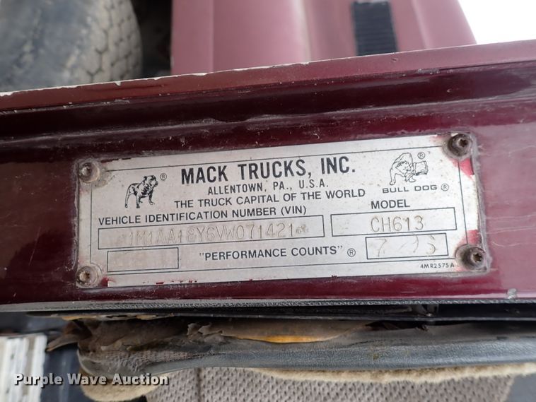 image for item DJ0226 1997 Mack CH613  dump truck