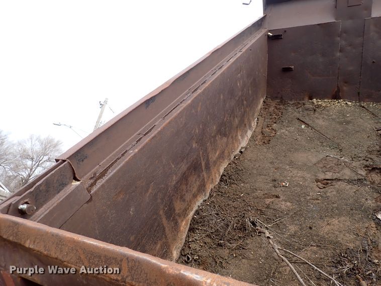 image for item DJ0226 1997 Mack CH613  dump truck