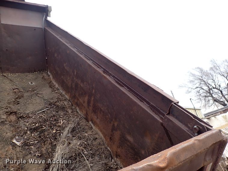 image for item DJ0226 1997 Mack CH613  dump truck