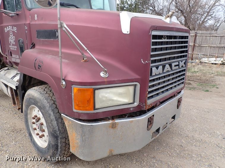 image for item DJ0226 1997 Mack CH613  dump truck