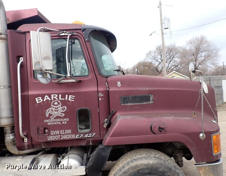 image for item DJ0226 1997 Mack CH613  dump truck